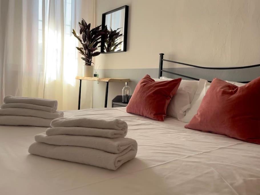 2-Bedroom Flat In The Heart Of Bergamo City Centre ภายนอก รูปภาพ