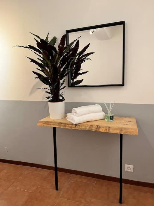 2-Bedroom Flat In The Heart Of Bergamo City Centre ภายนอก รูปภาพ